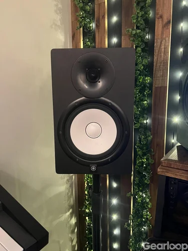 YAMAHA HS 8 BUNDLE