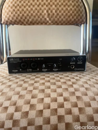Steinberg UR242