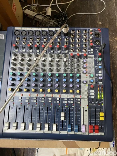 Soundcraft MFXi