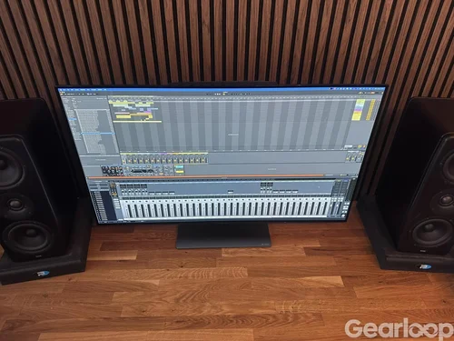 LG OLED Flex 42” med böjbar skärm.
