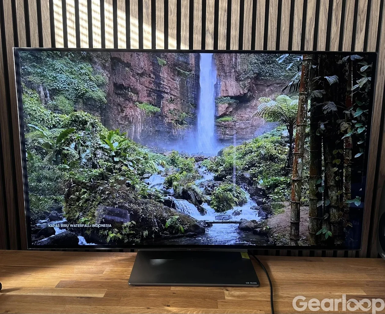 LG OLED Flex 42” med böjbar skärm. - bild 4