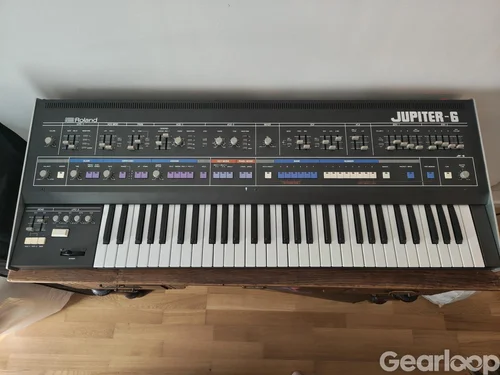 Roland - Jupiter 6 med Europa Mod.