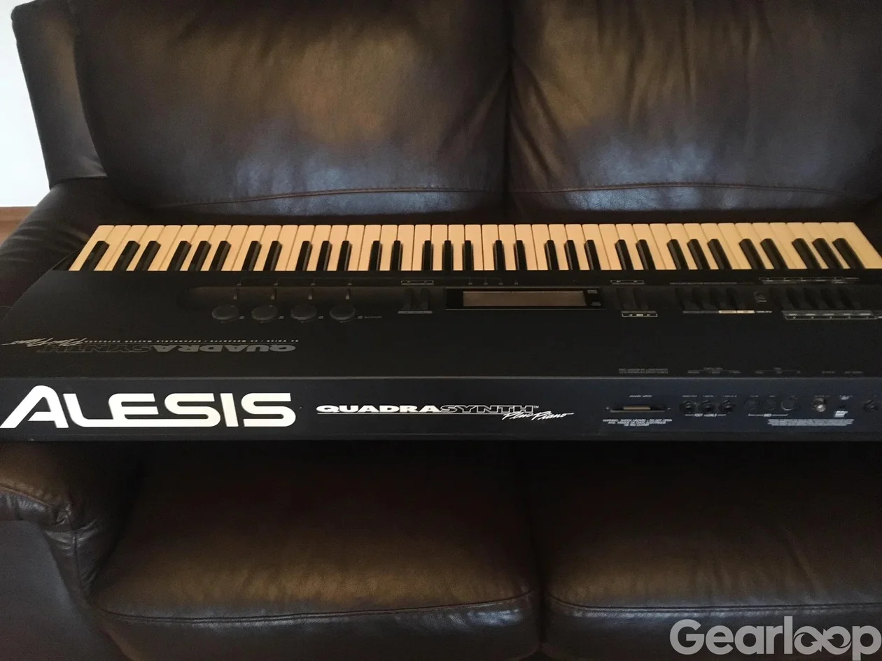 Alesis Quadrasynth Plus Piano - bild 2