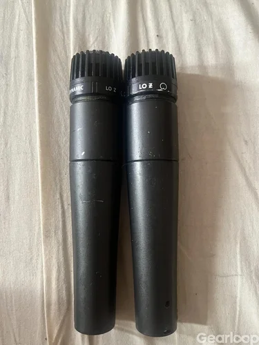 Två shure sm-57