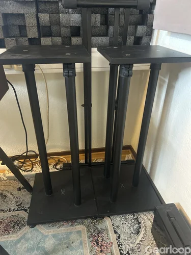 Jaspers speaker stands
