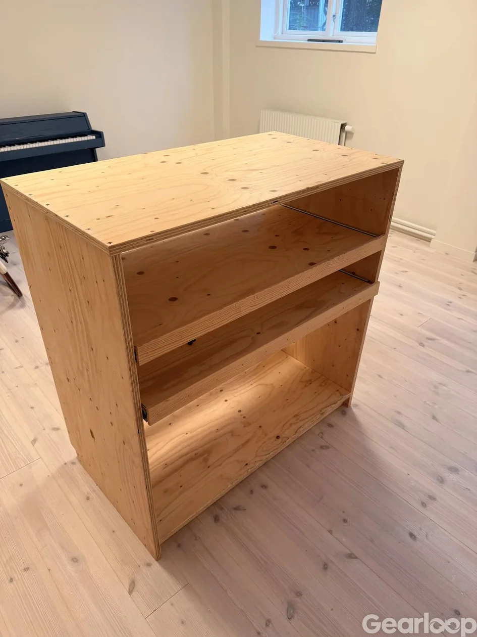 Studiomöbel med hyllplan - bild 2