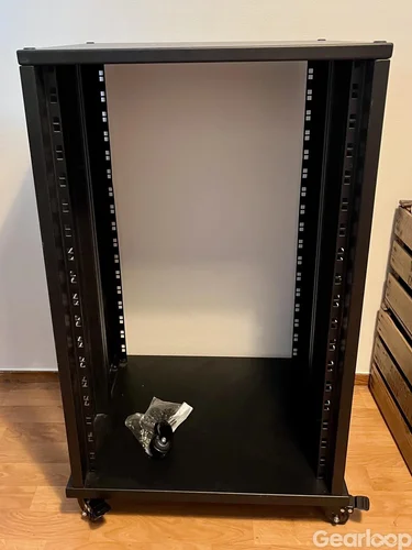 Millenium SR-2018 18U Studio rack