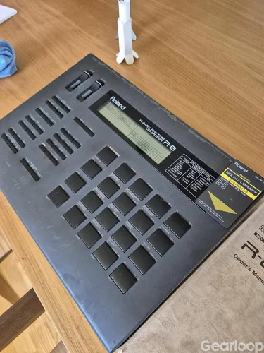 Roland r8