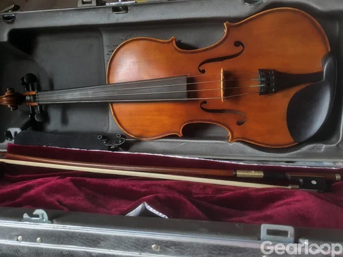 Viola  4/4 med stråke och hård case