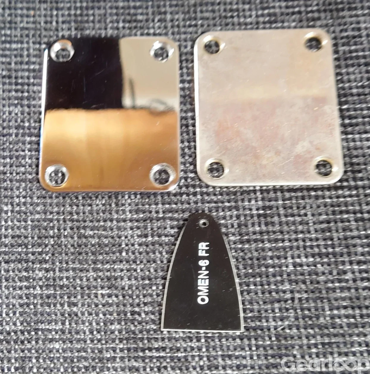 2 st halsplattor och en bellplate till Omen 6 - bild 2