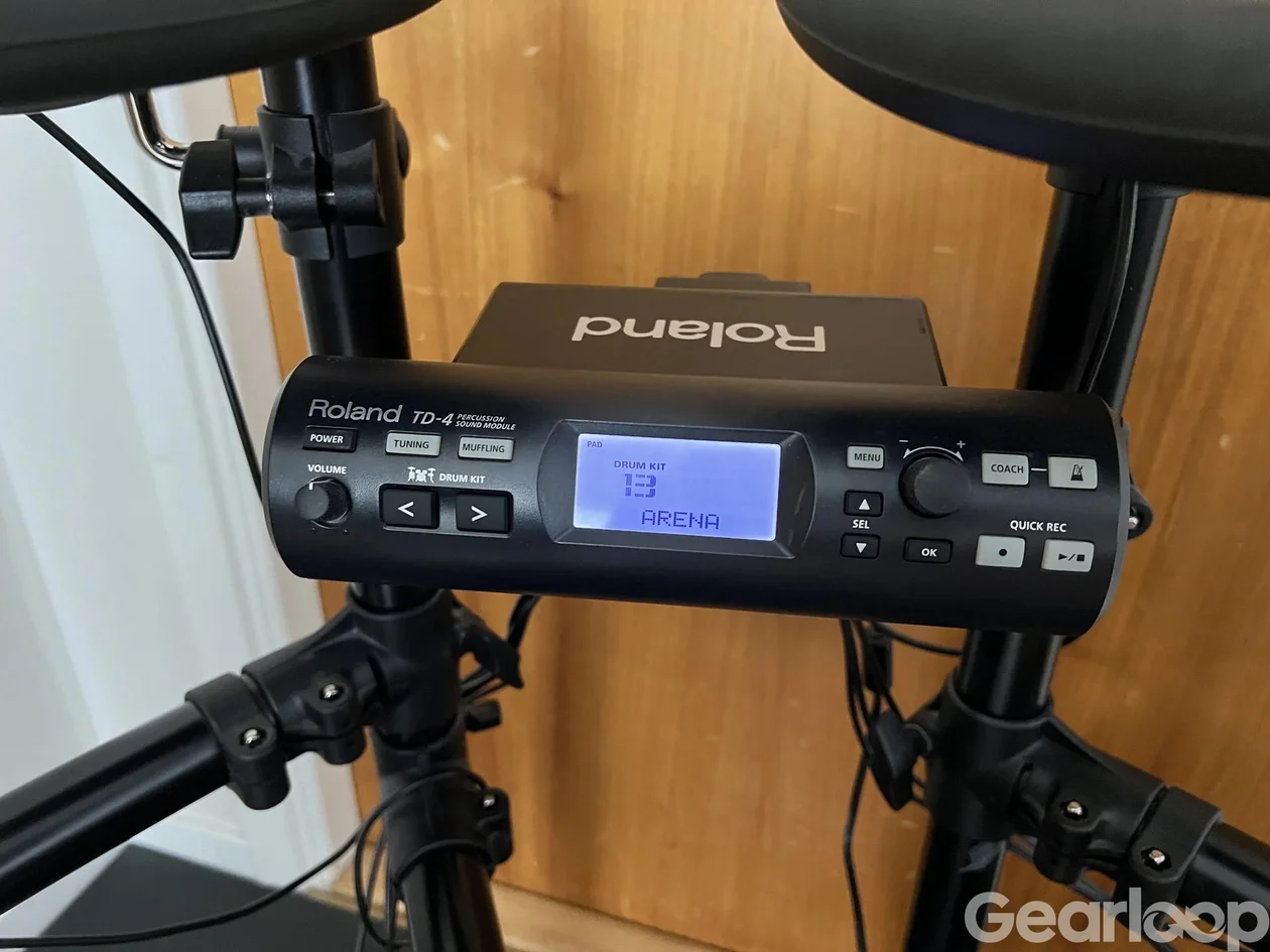 Roland TD-4 V-Drums komplett paket + extra tillbehör - bild 3