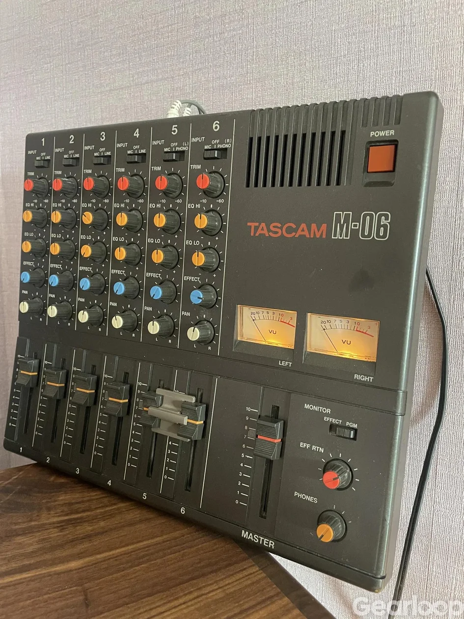 Tascam M-06 - bild 1