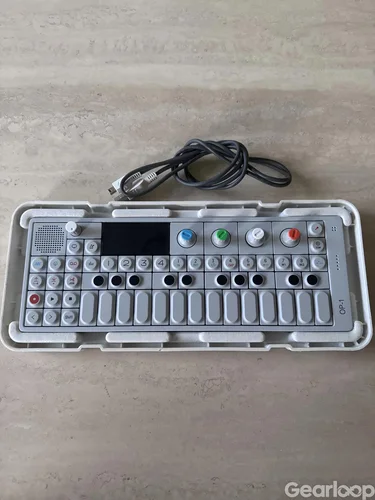 Op-1 mot Digitone II