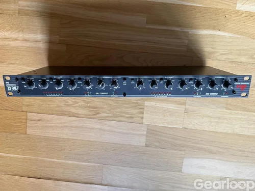 DBX 266xl och Behringer Autoquad.
