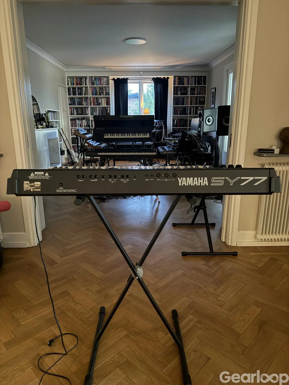 Yamaha SY-77 mot TG-77 - bild 3