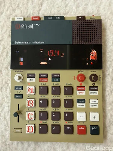 Teenage Engineering Medieval EP-1320 groovebox sampler