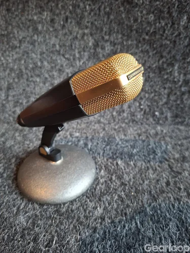Sennheiser, AKG, RFT, Shure, American!