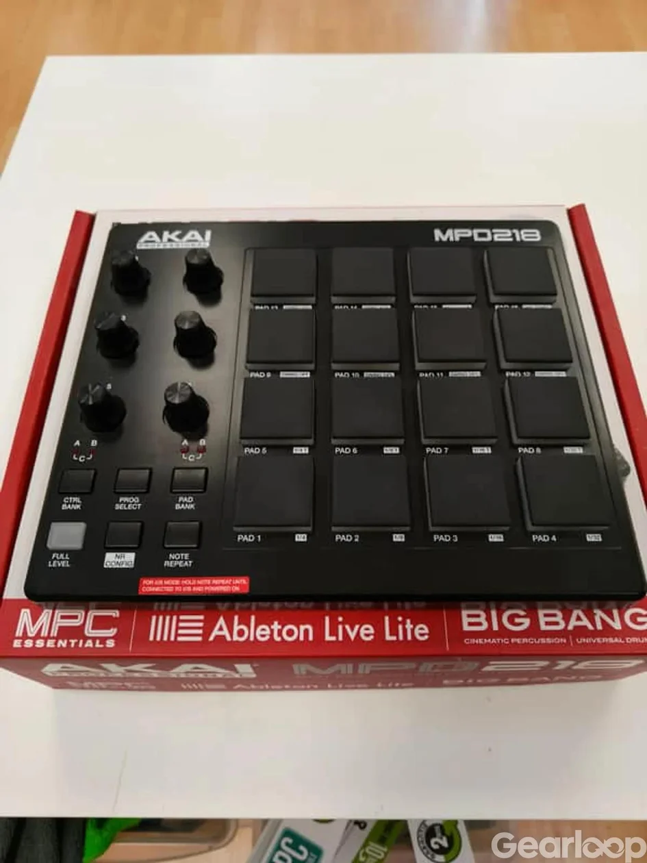 Midi-Pad Controller Akai MPD218 - bild 2