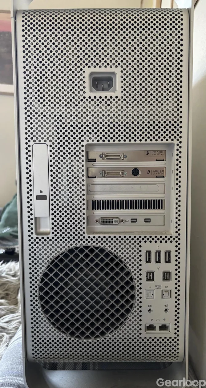 Mac Pro med Pro tools HD8 och ett Lynx Aurora 16 - bild 2