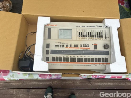 Roland TR-707