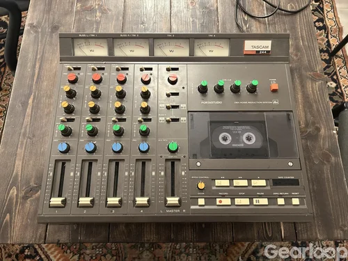Tascam 244 Porta-Studio