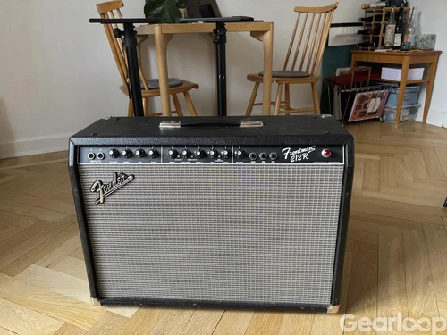 Fender Frontman 212r