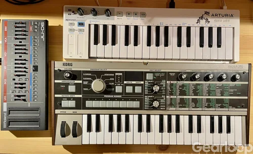 Studiorens: micro KORG, Roland JU-06 och Arturia Keystep