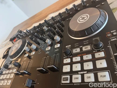 DJ Controller Traktor S4 MK 2 Native Instruments