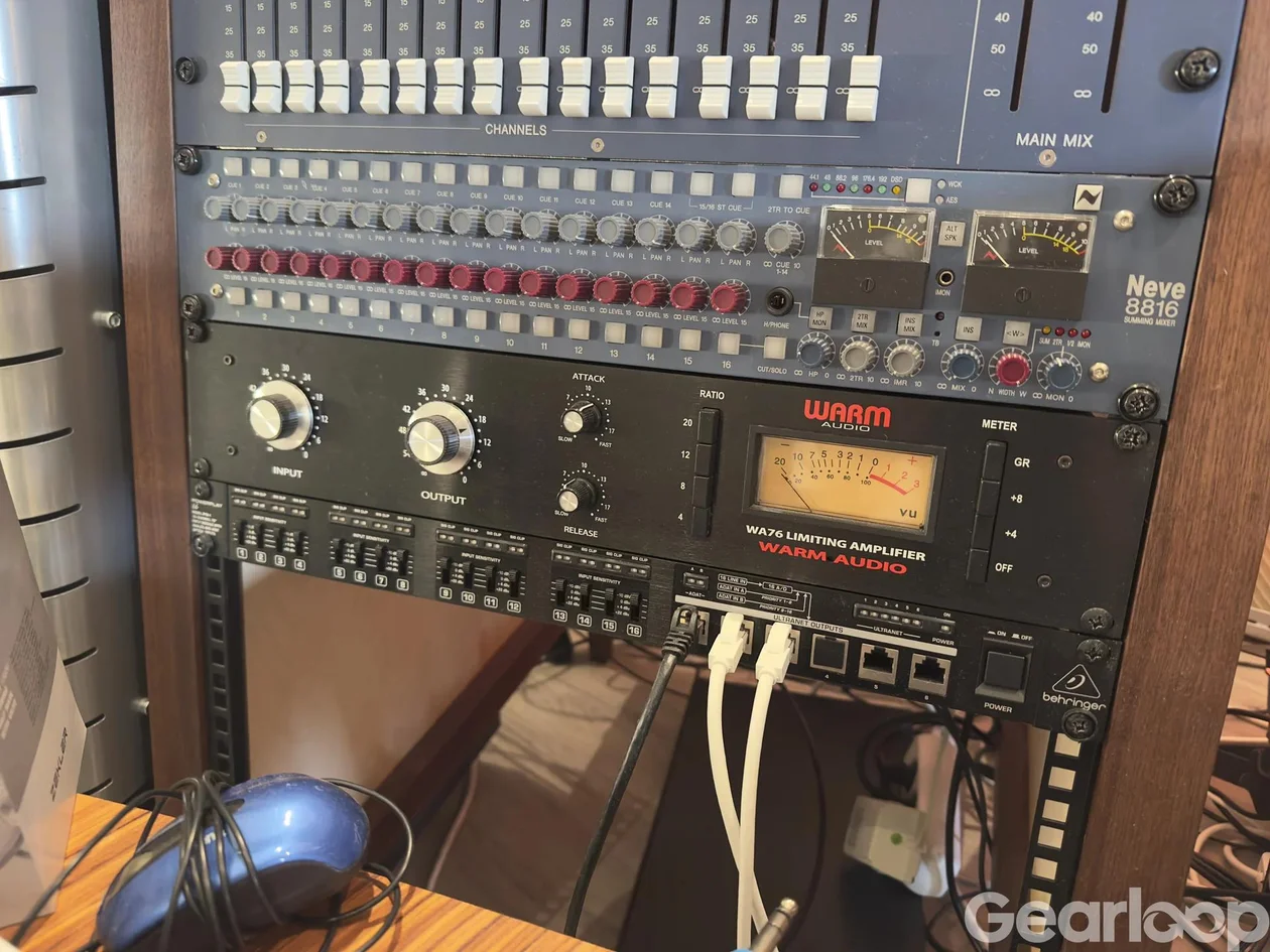 Neve 8816 + 8804, Soundcraft Series 10, Warm Audio WA76 - bild 4