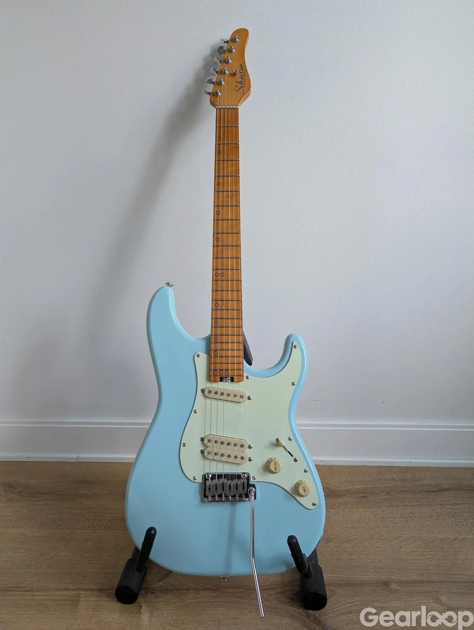 Schecter MV-6, Super Sonic Blue - bild 1
