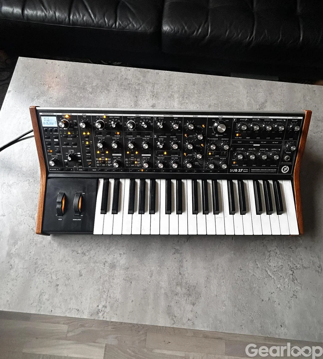 MOOG SUB 37 - bild 3