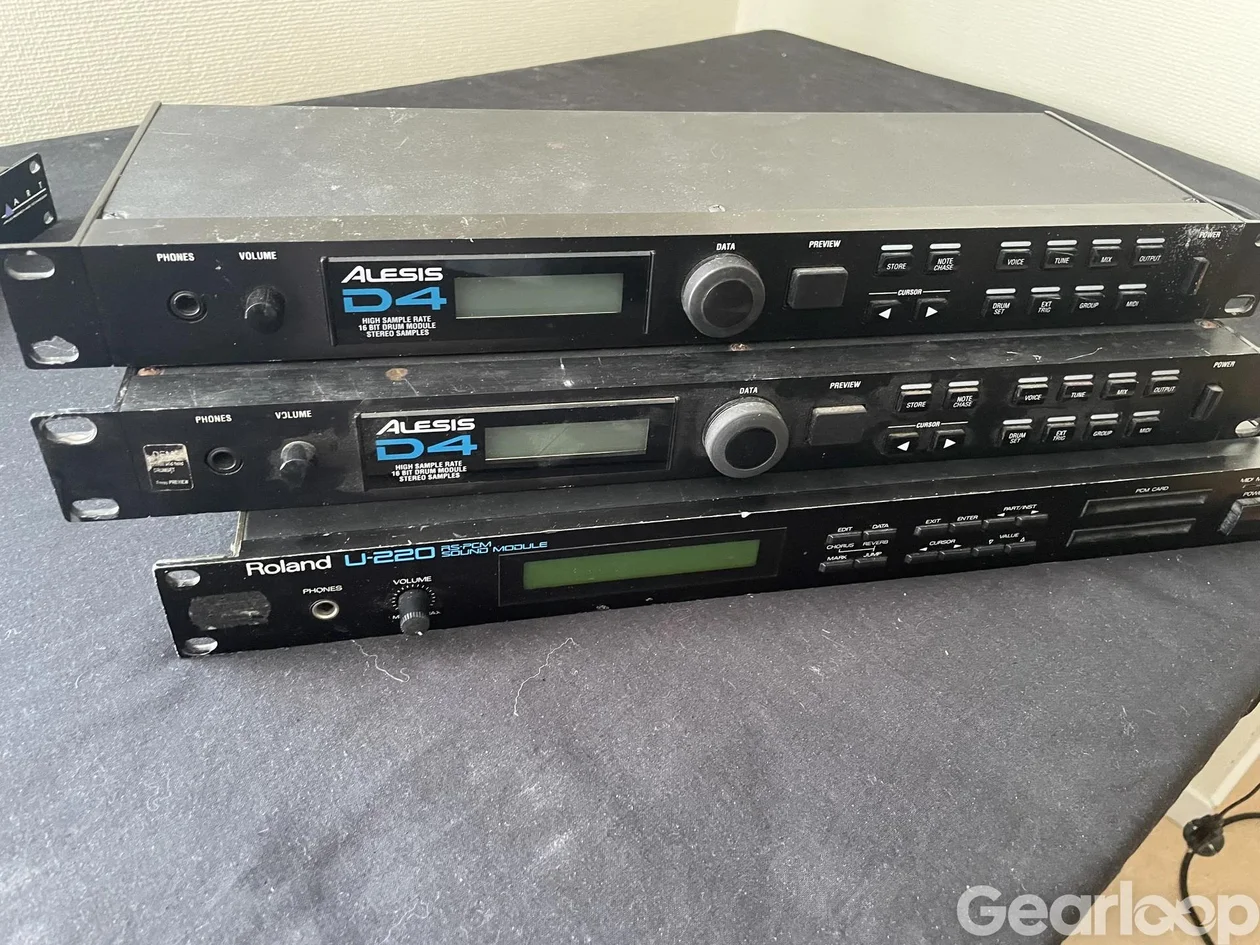 Roland U220, Alesis D4 - bild 1