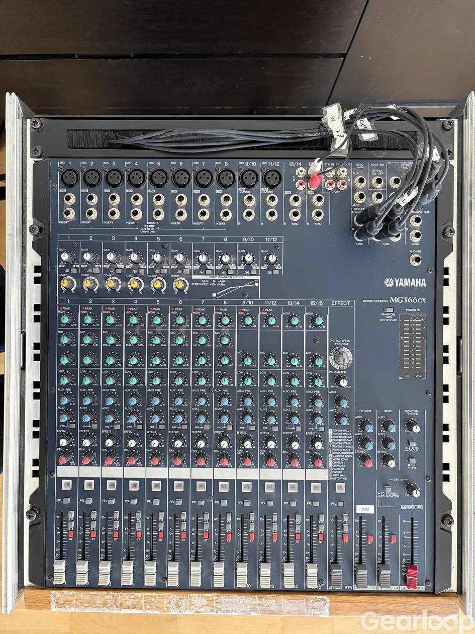 Professionellt "All-in-one" system – Yamaha DXR15 - bild 2