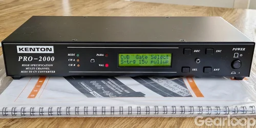 Kenton Pro-2000 dual MIDI-to-CV converter