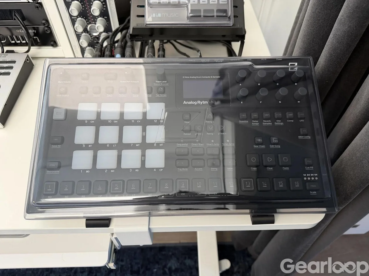 Elektron Analog Rytm MKII Black + Decksaver, kablar och stand - bild 2