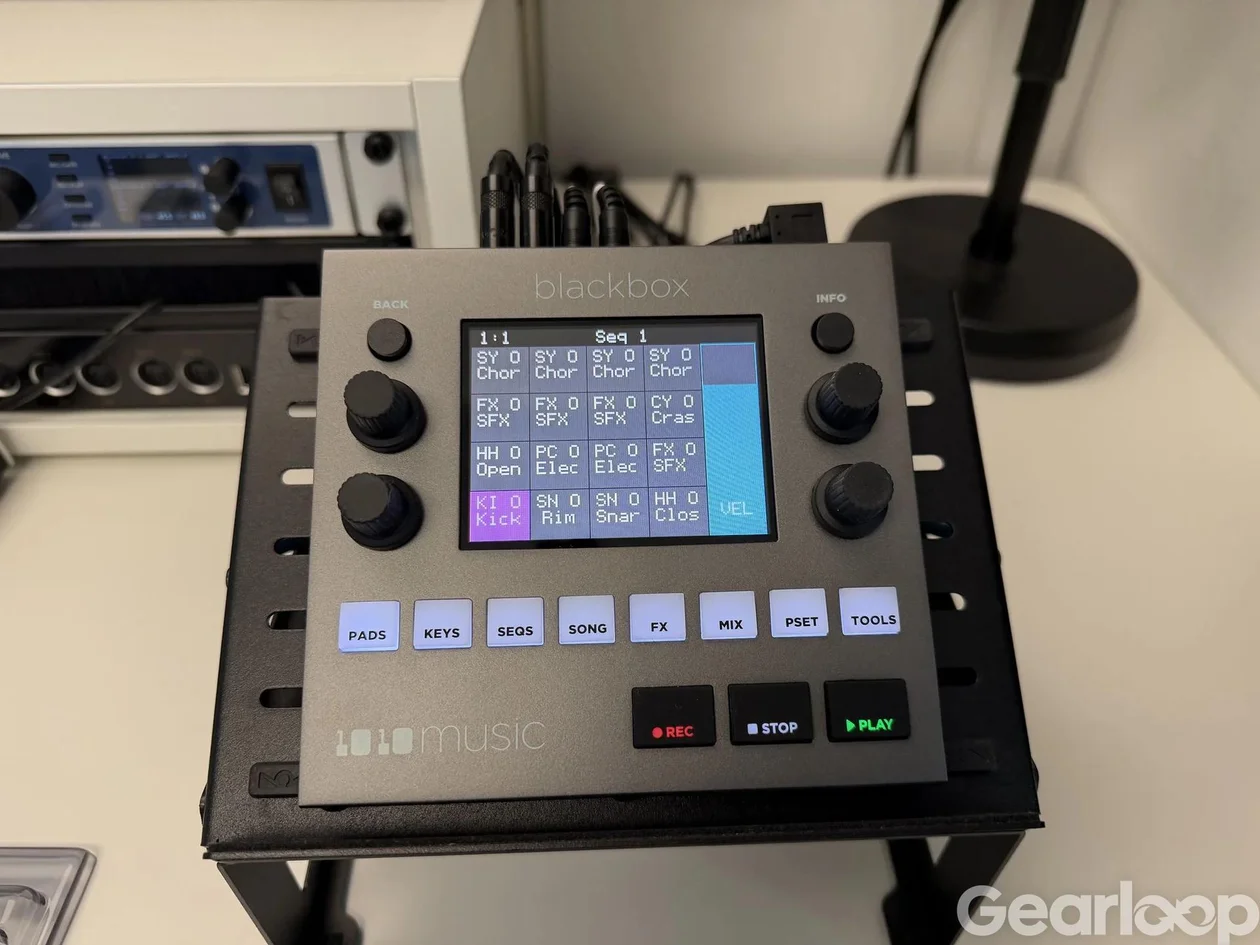 1010music Blackbox + Decksaver, 1 TB microSD, kablar & stativ - bild 3