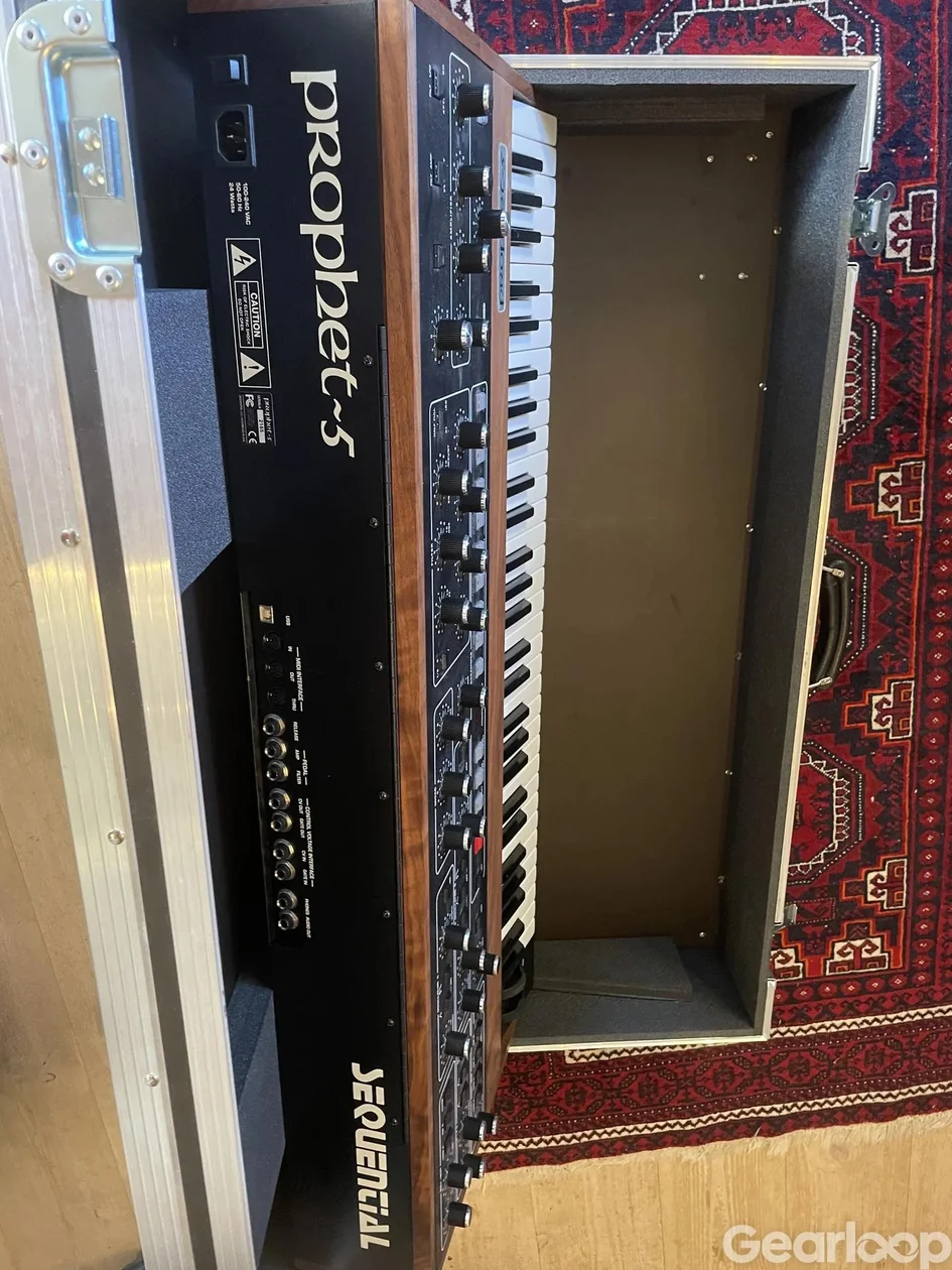 Sequential Prophet 5 Rev 4 - bild 2