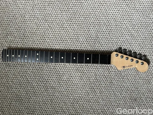 Strata hals Warmoth med låsbara tuners
