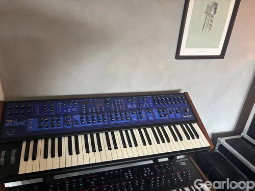 Poly Evolver Keyboard mot MEK+pengar