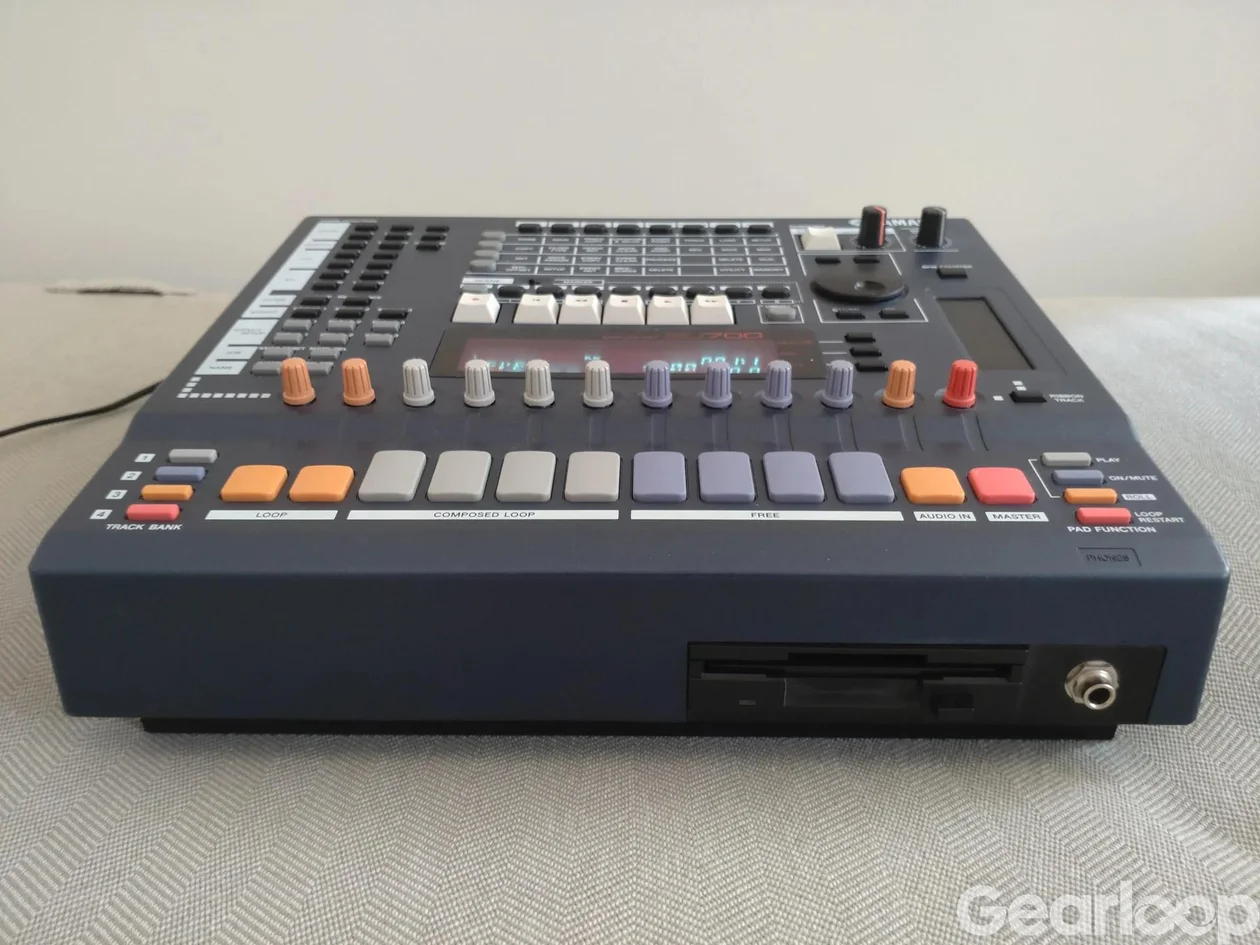 Yamaha SU-700 – 68 MB RAM + SCSI + AIEB2 Digital I/O - bild 2
