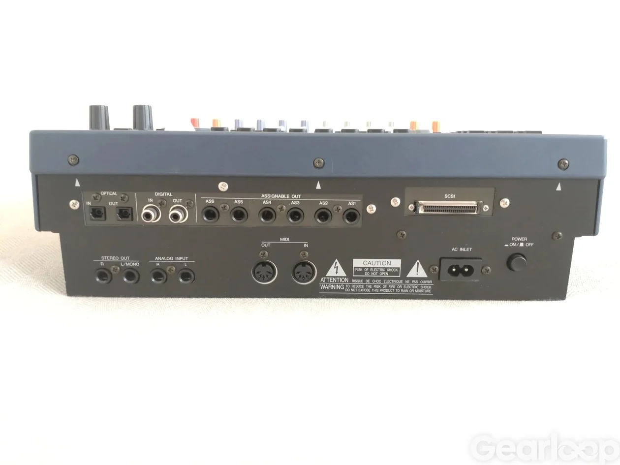Yamaha SU-700 – 68 MB RAM + SCSI + AIEB2 Digital I/O - bild 3