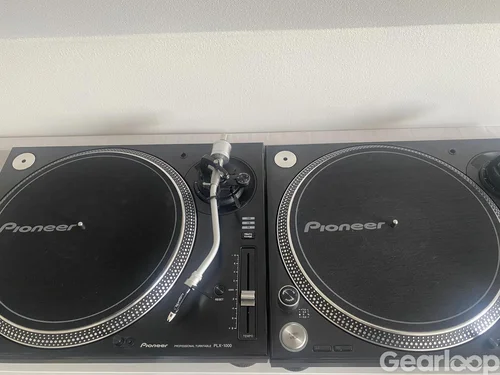 2 x PLX1000 Vinylspelare