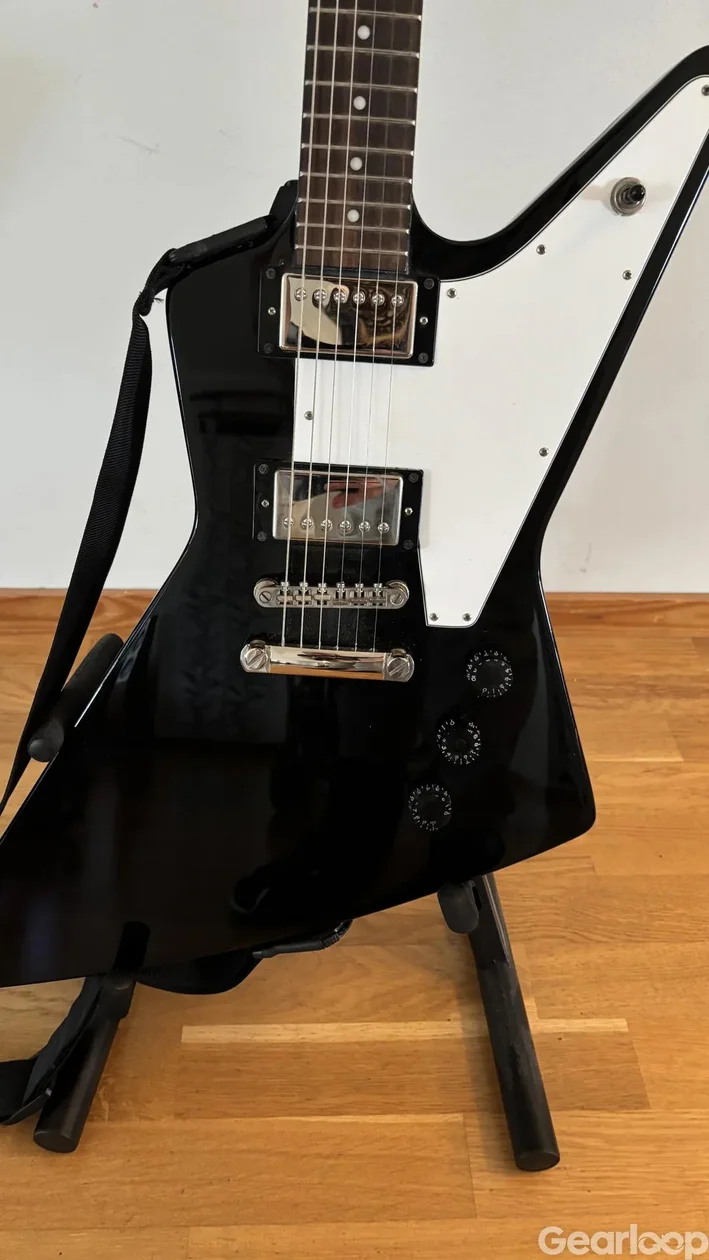 Epiphone Explorer Ebony + Gibson Hardcase - bild 3