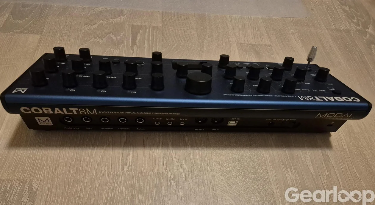 Modal Cobalt8M med decksaver - bild 3
