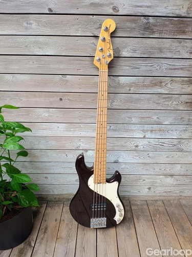 Fender American Deluxe Dimension V