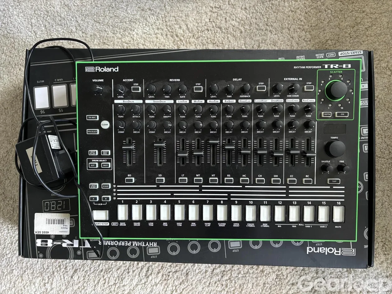 Roland TR-8 - bild 2