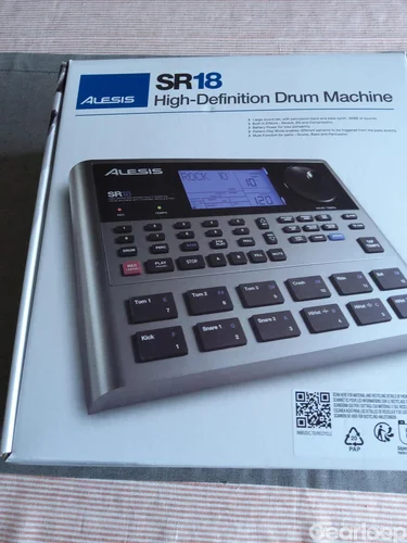 Alesis SR 18