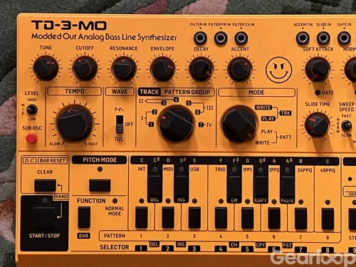 Behringer TD-3-MO med väska