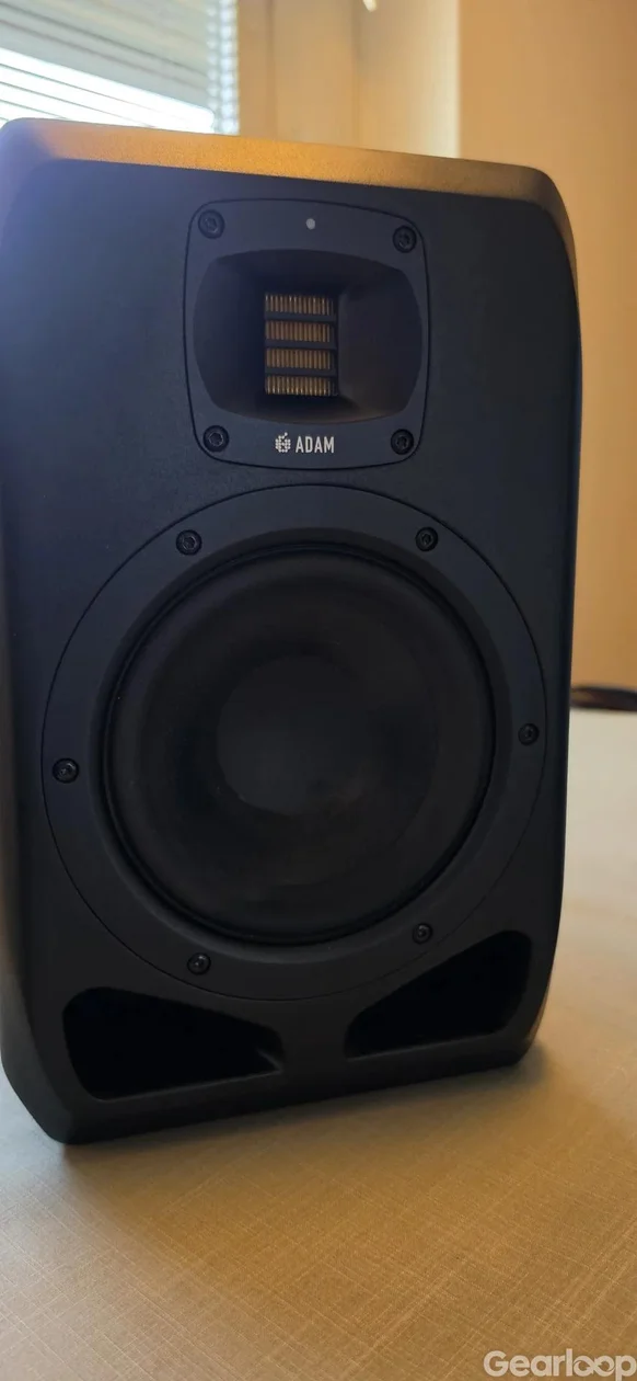 Adam audio model s2v - bild 2