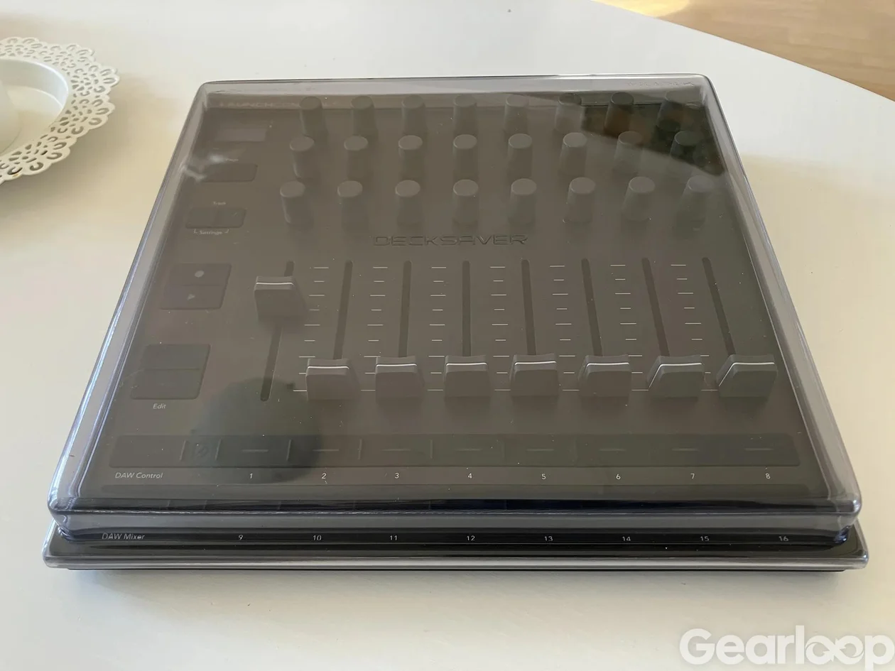 Novation Launch Control XL 3 med decksaver - bild 2